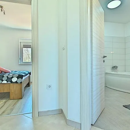 Vakantiehuis House Luka Krapan